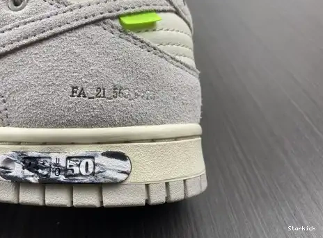 DJ0950-109 O-W Low Nike 39 Dunk Lot 0524